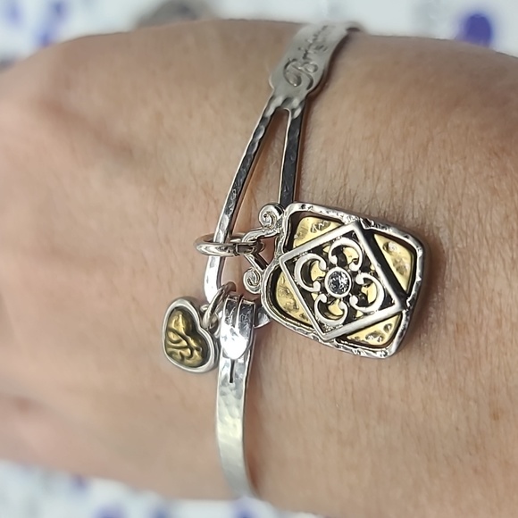 Brighton "Art & Soul Collection: Live Well, Laugh Often" Hammered Silver Bangle! - Picture 8 of 9